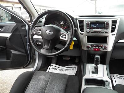 2014 Subaru Outback 2.5i  AWD - Photo 12 - Mishawaka, IN 46545