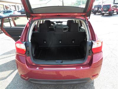 2016 Subaru Impreza 2.0i  AWD - Photo 12 - Mishawaka, IN 46545