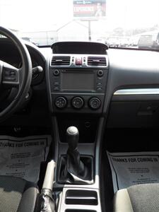 2016 Subaru Impreza 2.0i  AWD - Photo 17 - Mishawaka, IN 46545