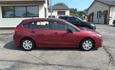 2016 Subaru Impreza 2.0i  AWD - Photo 2 - Mishawaka, IN 46545