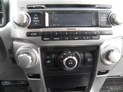 2012 Toyota 4Runner SR5  4x4 - Photo 19 - Mishawaka, IN 46545