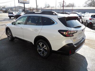 2022 Subaru Outback Limited  AWD - Photo 5 - Mishawaka, IN 46545