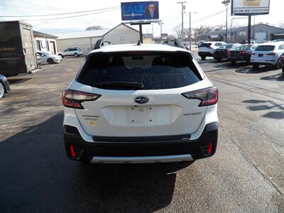 2022 Subaru Outback Limited  AWD - Photo 4 - Mishawaka, IN 46545