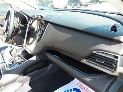 2022 Subaru Outback Limited  AWD - Photo 18 - Mishawaka, IN 46545