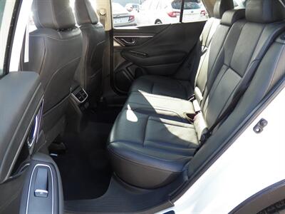 2022 Subaru Outback Limited  AWD - Photo 14 - Mishawaka, IN 46545