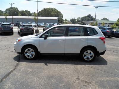 2014 Subaru Forester 2.5i  AWD - Photo 4 - Mishawaka, IN 46545