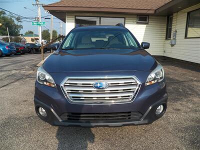 2017 Subaru Outback 2.5i Premium  AWD - Photo 3 - Mishawaka, IN 46545