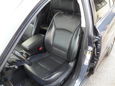 2017 Subaru Outback 2.5i Limited  AWD - Photo 9 - Mishawaka, IN 46545