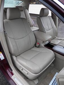 2008 Toyota Avalon XLS   - Photo 15 - Mishawaka, IN 46545