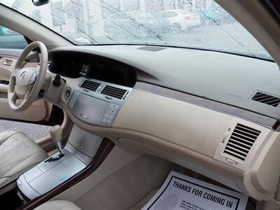 2008 Toyota Avalon XLS   - Photo 16 - Mishawaka, IN 46545
