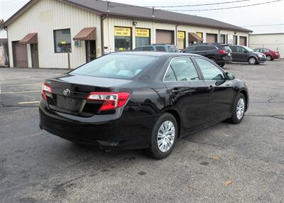 2012 Toyota Camry L   - Photo 3 - Mishawaka, IN 46545