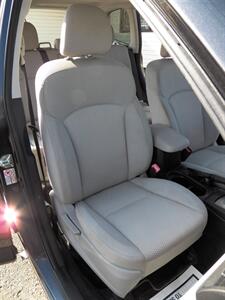 2014 Subaru Forester 2.5i Premium  AWD - Photo 17 - Mishawaka, IN 46545