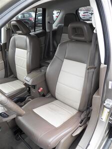 2008 Jeep Compass Limited AWD - Photo 12 - Mishawaka, IN 46545