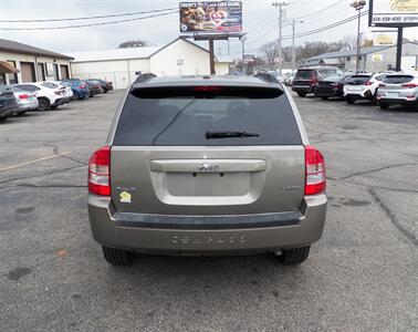 2008 Jeep Compass Limited AWD - Photo 4 - Mishawaka, IN 46545