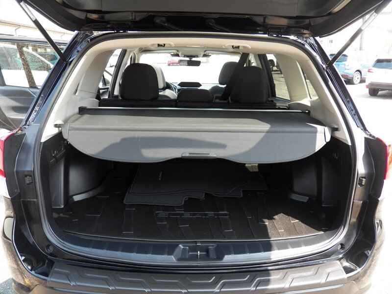 2024 Subaru Forester Premium AWD - Photo 11 - Mishawaka, IN 46545