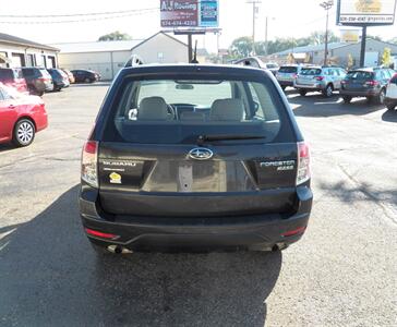 2013 Subaru Forester 2.5X  AWD - Photo 4 - Mishawaka, IN 46545