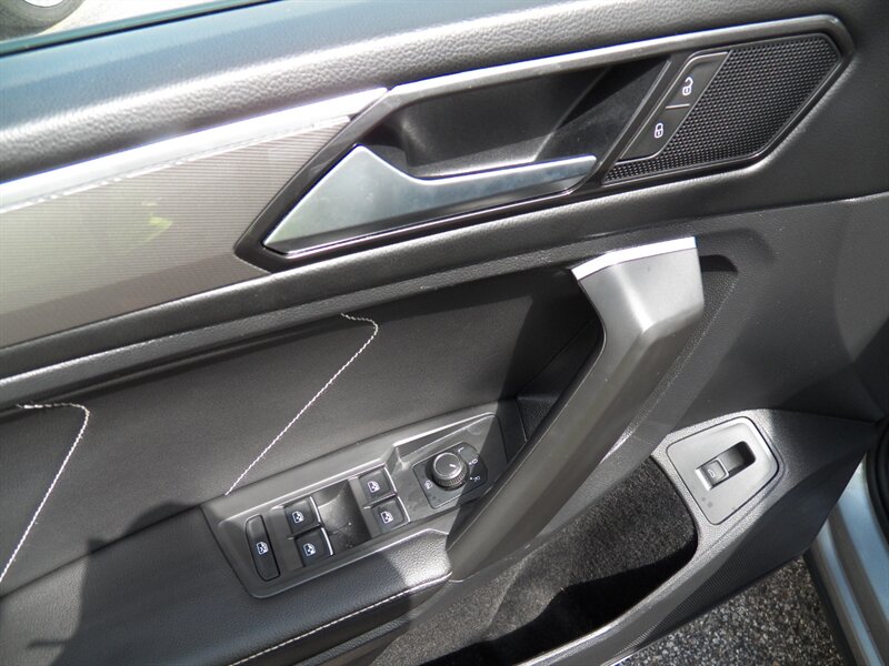 2022 Volkswagen Tiguan SE R-Line Black 4Motion AWD - Photo 20 - Mishawaka, IN 46545