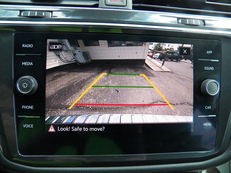 2022 Volkswagen Tiguan SE R-Line Black 4Motion AWD - Photo 24 - Mishawaka, IN 46545