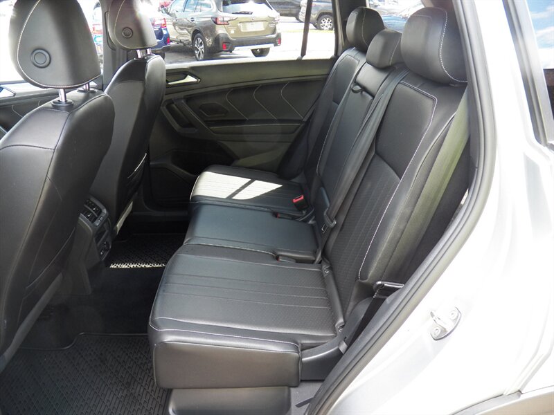 2022 Volkswagen Tiguan SE R-Line Black 4Motion AWD - Photo 10 - Mishawaka, IN 46545