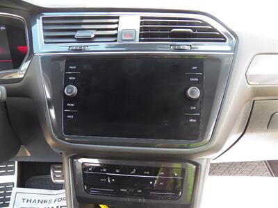 2022 Volkswagen Tiguan SE R-Line Black 4Motion AWD - Photo 16 - Mishawaka, IN 46545