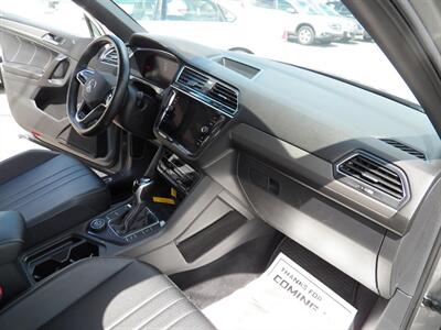 2022 Volkswagen Tiguan SE R-Line Black 4Motion AWD - Photo 14 - Mishawaka, IN 46545