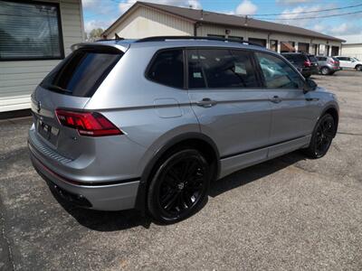 2022 Volkswagen Tiguan SE R-Line Black 4Motion AWD - Photo 3 - Mishawaka, IN 46545