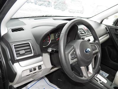 2017 Subaru Forester 2.5i Premium  AWD - Photo 11 - Mishawaka, IN 46545