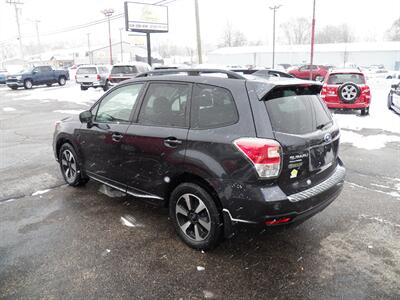2017 Subaru Forester 2.5i Premium  AWD - Photo 5 - Mishawaka, IN 46545