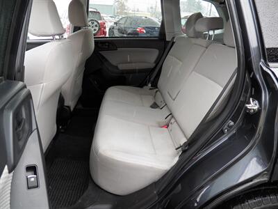 2017 Subaru Forester 2.5i Premium  AWD - Photo 14 - Mishawaka, IN 46545