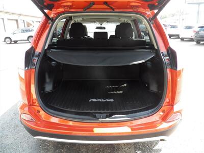 2016 Toyota RAV4 XLE AWD - Photo 10 - Mishawaka, IN 46545