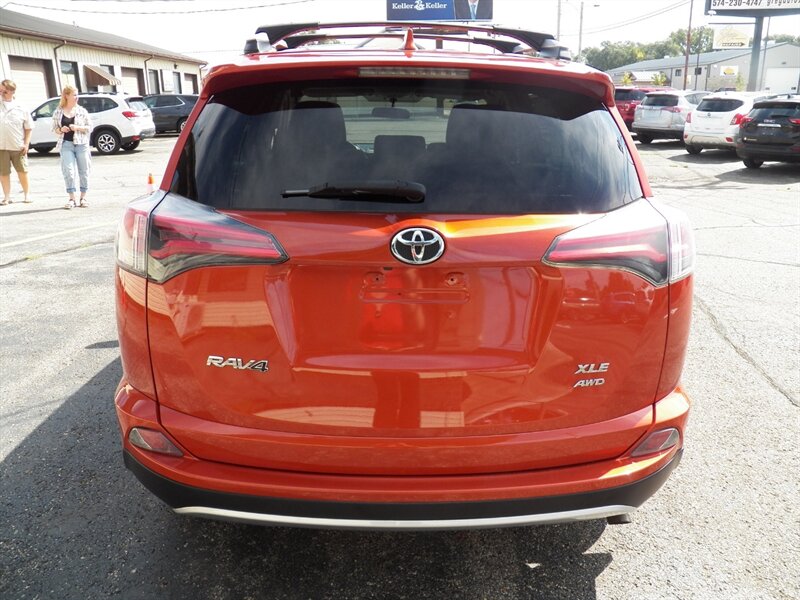 2016 Toyota RAV4 XLE AWD - Photo 9 - Mishawaka, IN 46545
