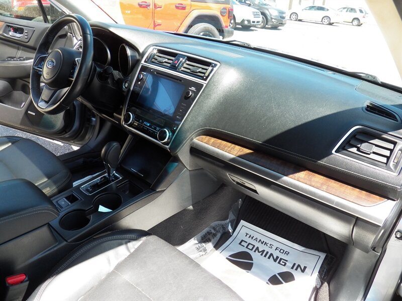 2019 Subaru Outback 2.5i Limited AWD - Photo 11 - Mishawaka, IN 46545