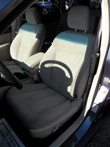 2014 Subaru Outback 2.5i Premium  AWD - Photo 10 - Mishawaka, IN 46545