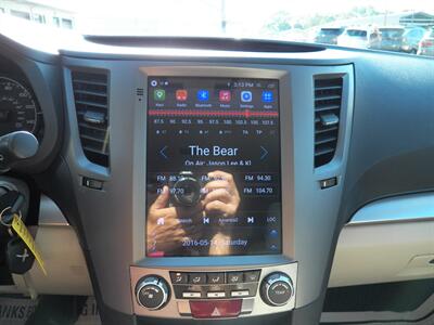 2014 Subaru Outback 2.5i Premium  AWD - Photo 19 - Mishawaka, IN 46545
