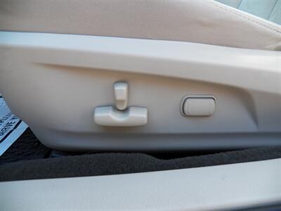 2014 Subaru Outback 2.5i Premium  AWD - Photo 11 - Mishawaka, IN 46545