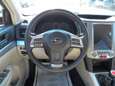 2014 Subaru Outback 2.5i Premium  AWD - Photo 25 - Mishawaka, IN 46545