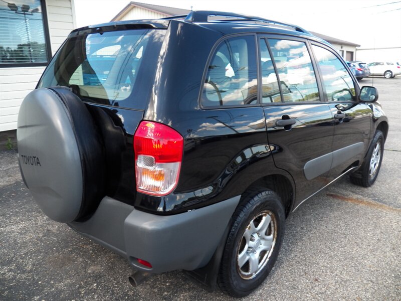 2001 Toyota RAV4 - Photo 3 - Mishawaka, IN 46545