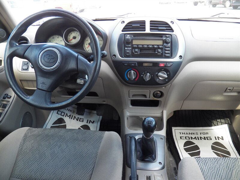 2001 Toyota RAV4 - Photo 11 - Mishawaka, IN 46545