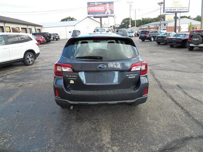 2015 Subaru Outback 2.5i  AWD - Photo 4 - Mishawaka, IN 46545