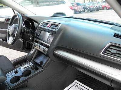 2015 Subaru Outback 2.5i  AWD - Photo 15 - Mishawaka, IN 46545