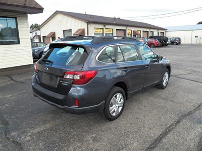 2015 Subaru Outback 2.5i  AWD - Photo 3 - Mishawaka, IN 46545