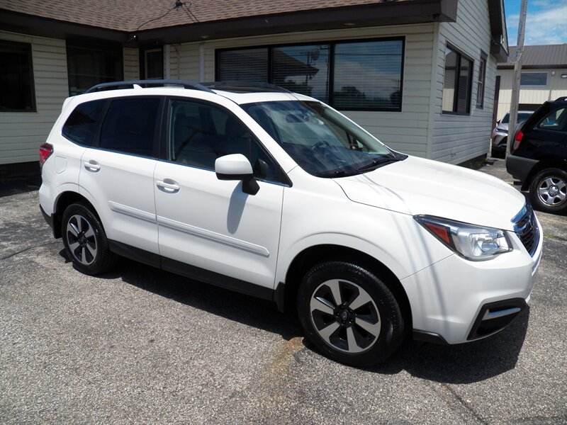 2018 Subaru Forester 2.5i Limited  AWD - Photo 1 - Mishawaka, IN 46545
