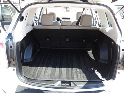 2018 Subaru Forester 2.5i Limited AWD - Photo 12 - Mishawaka, IN 46545