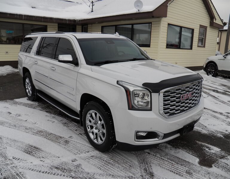 2020 GMC Yukon XL Denali's photo