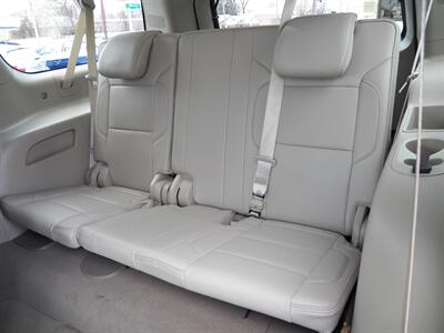 2020 GMC Yukon XL Denali 4x4 - Photo 15 - Mishawaka, IN 46545