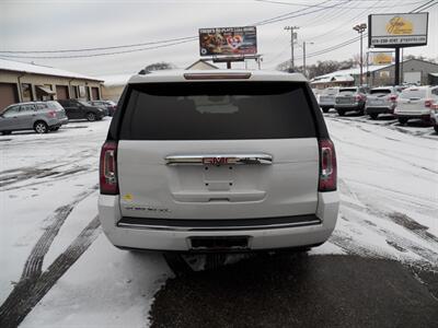 2020 GMC Yukon XL Denali 4x4 - Photo 4 - Mishawaka, IN 46545