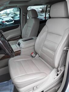 2020 GMC Yukon XL Denali 4x4 - Photo 12 - Mishawaka, IN 46545