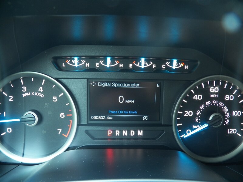 2018 Ford F-150 XLT 4x4 SuperCrew Sport - Photo 16 - Mishawaka, IN 46545