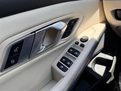 2020 BMW 330i xDrive  AWD - Photo 11 - Mishawaka, IN 46545