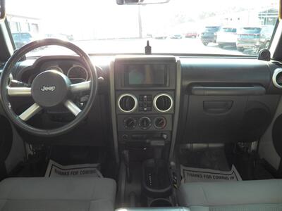 2009 Jeep Wrangler Unlimited Sahara  4X4 - Photo 16 - Mishawaka, IN 46545